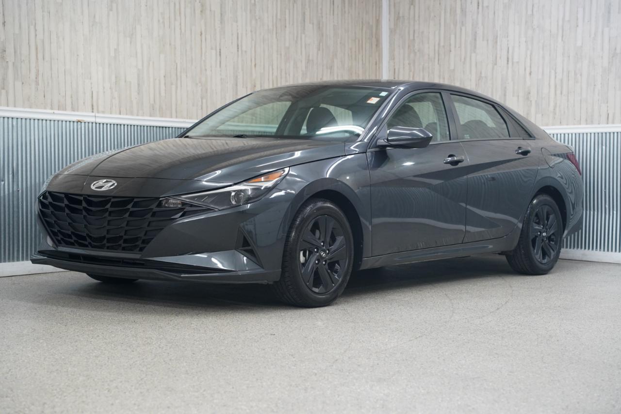 Hyundai Elantra SEL 2023
