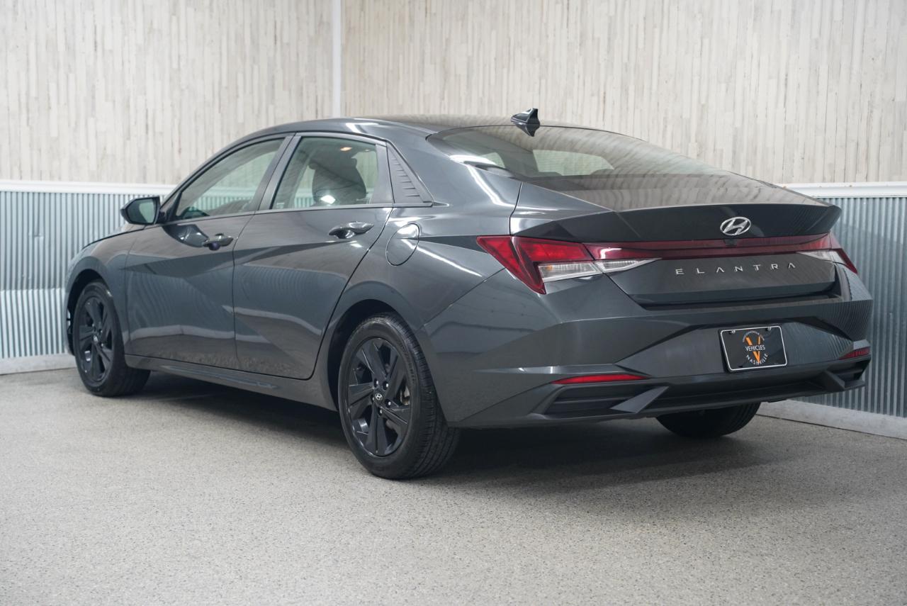 Hyundai Elantra SEL 2023