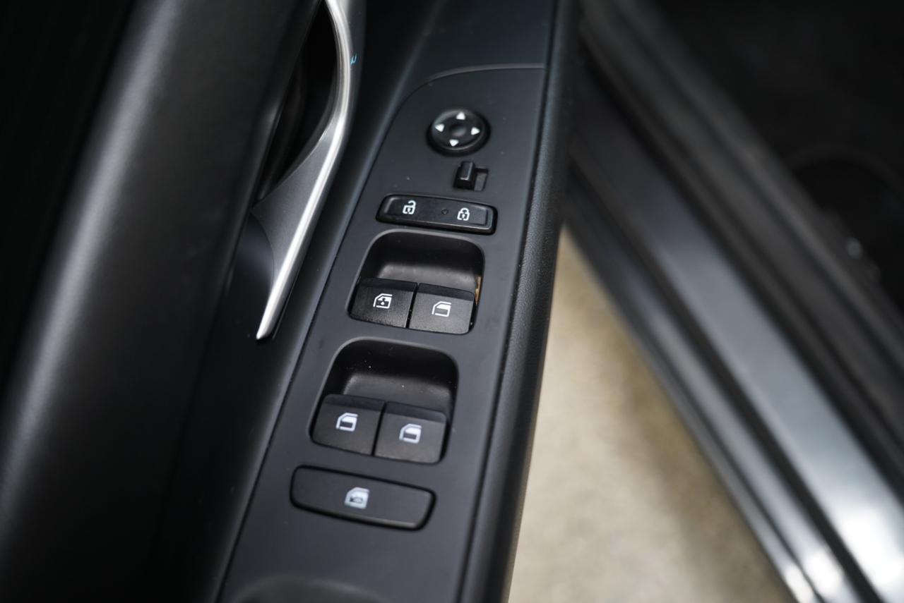 Hyundai Elantra SEL 2023