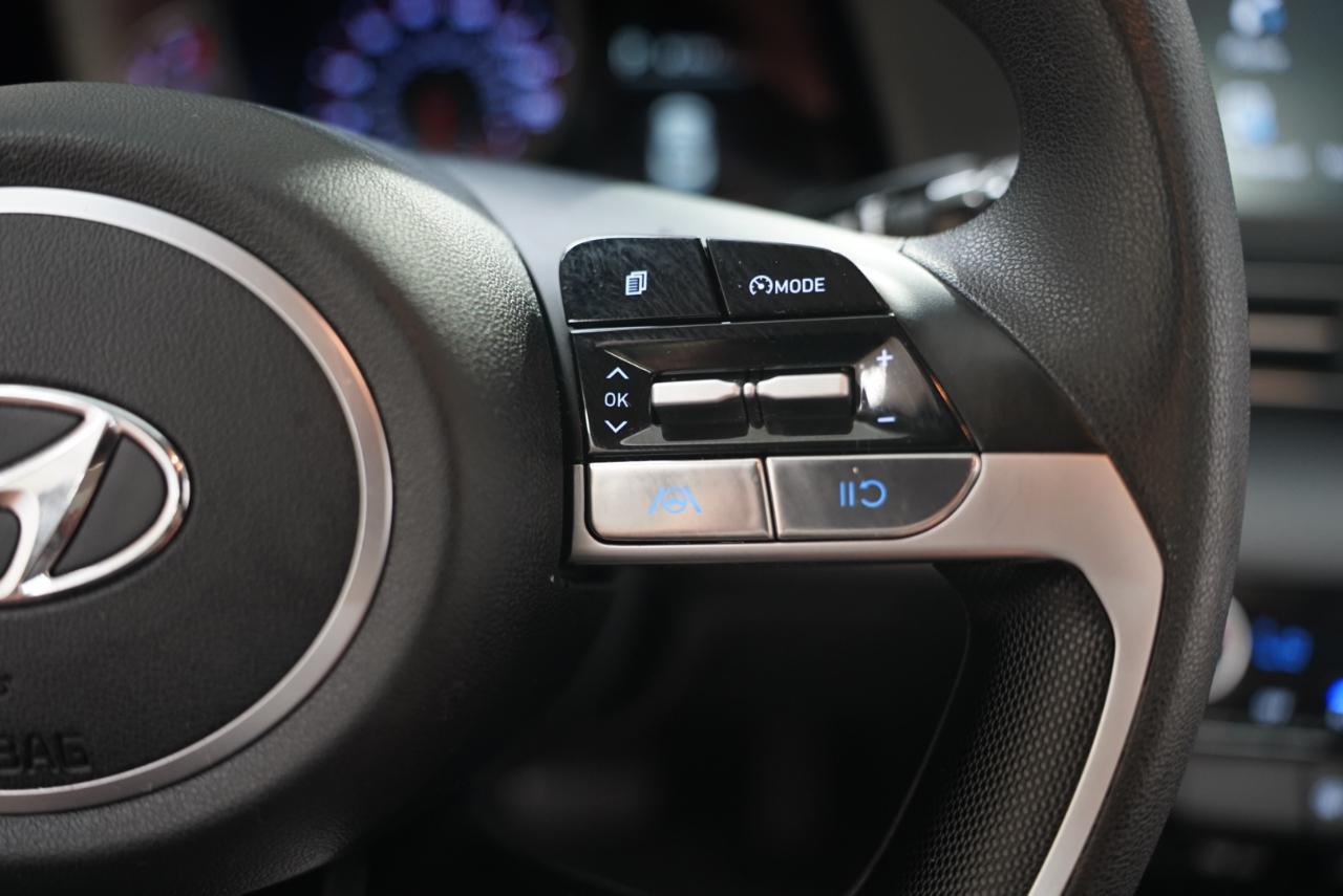 Hyundai Elantra SEL 2023