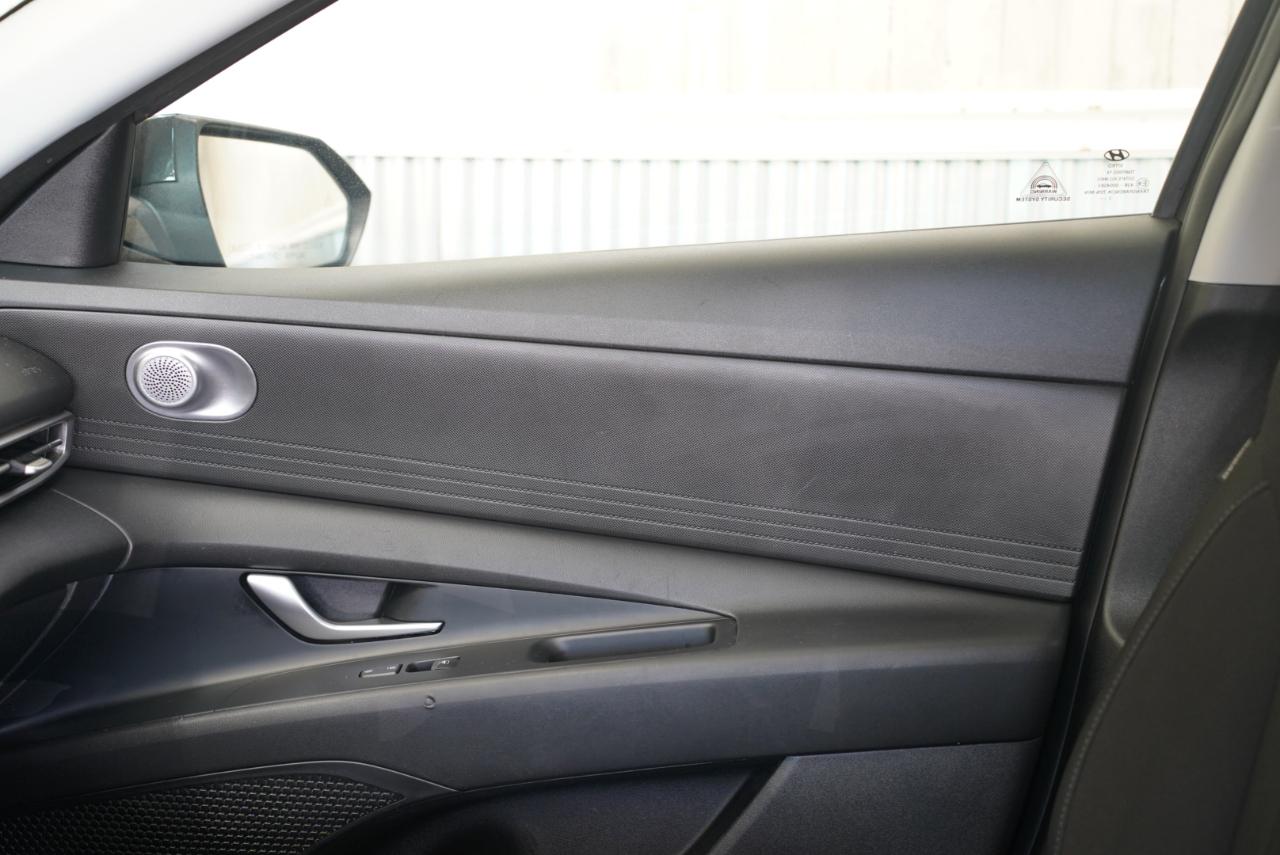 Hyundai Elantra SEL 2023