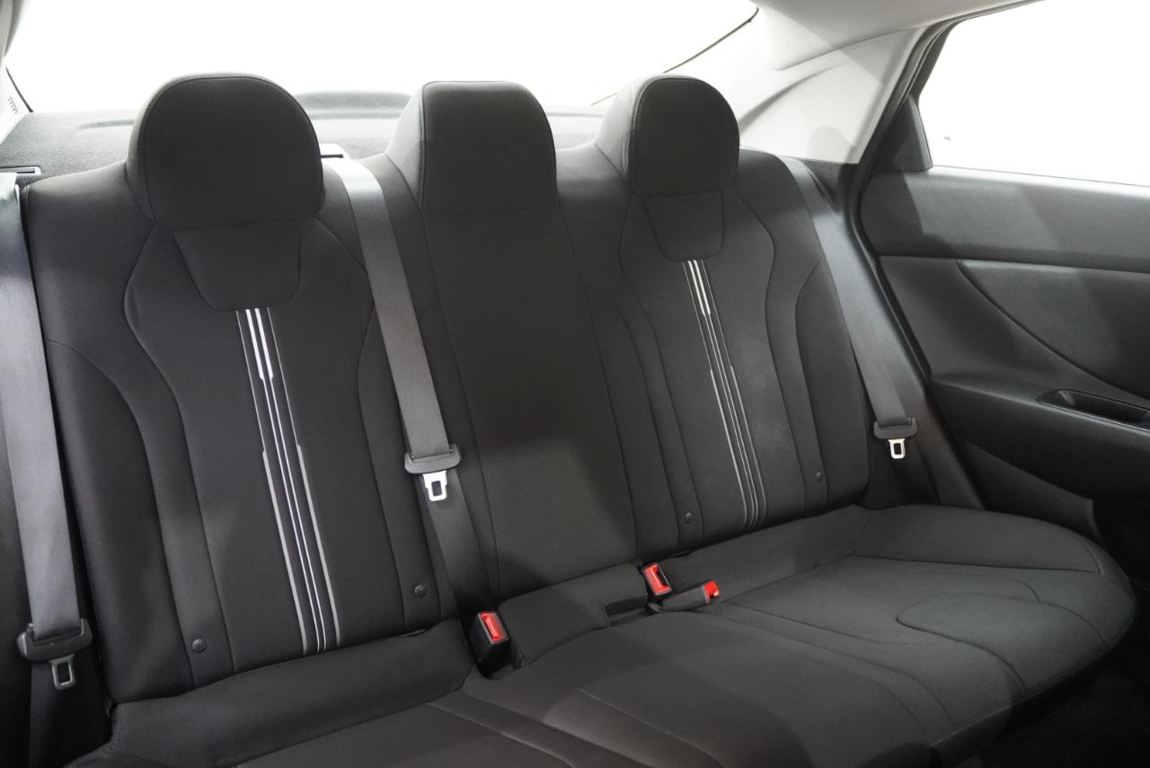 Hyundai Elantra SEL 2023