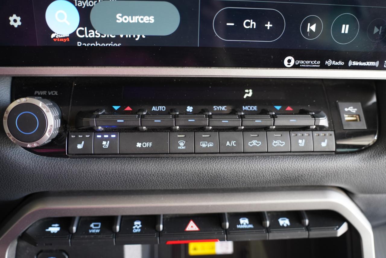 Toyota Tundra 4WD Limited CrewMax 5.5' Bed (Natl) 2022