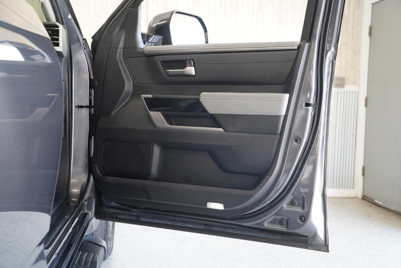 Toyota Tundra 4WD Limited CrewMax 5.5' Bed (Natl) 2022