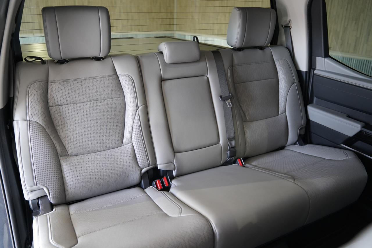 Toyota Tundra 4WD Limited CrewMax 5.5' Bed (Natl) 2022