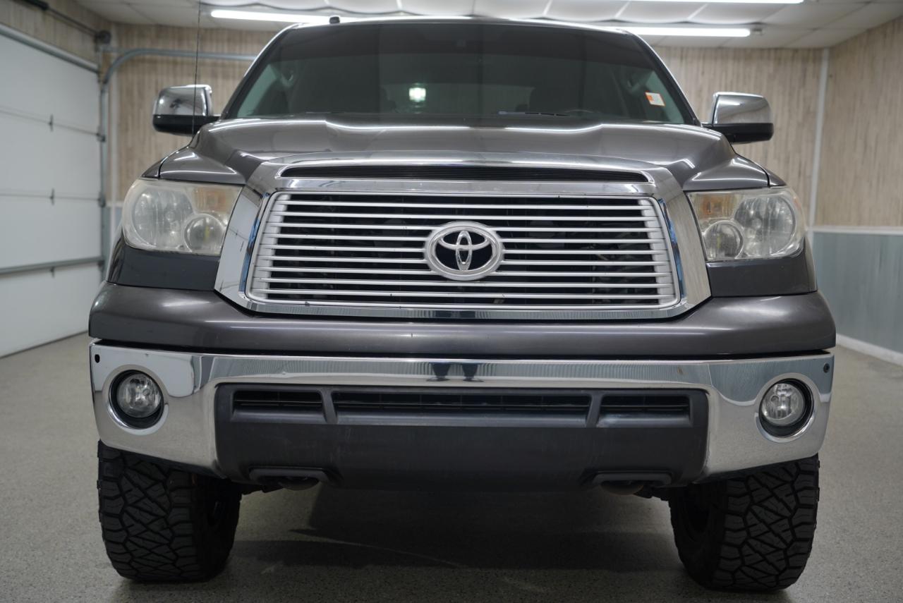 Toyota Tundra 4WD Truck  2012