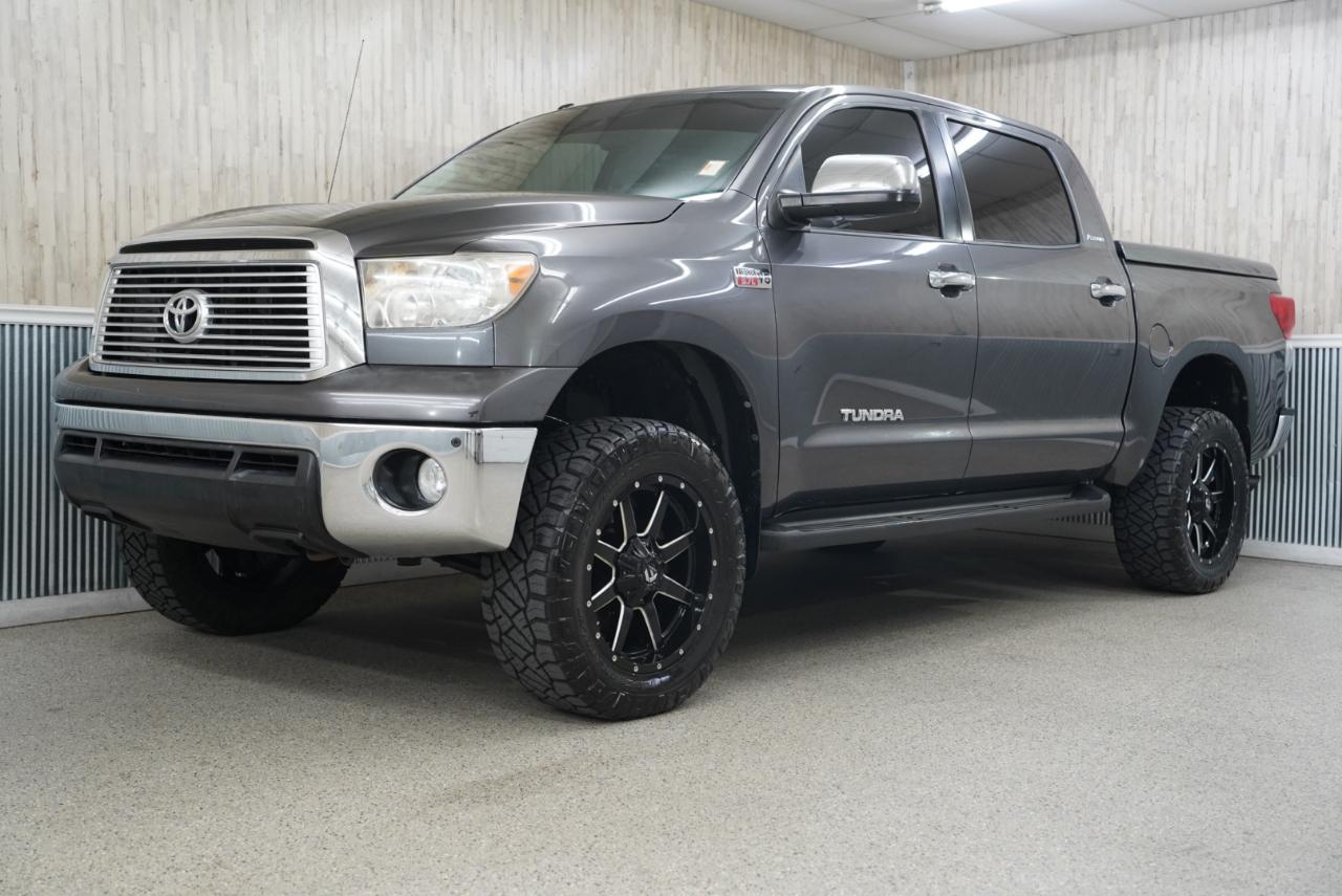 Toyota Tundra 4WD Truck  2012