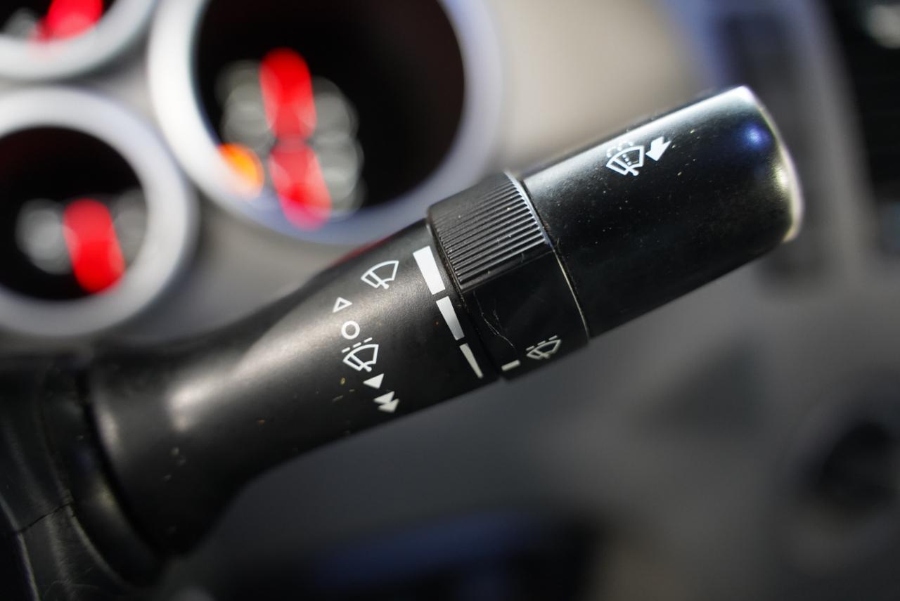 Toyota Tundra 4WD Truck  2012