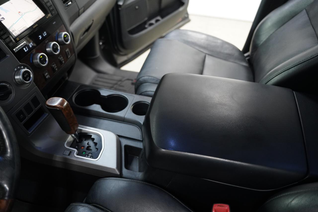 Toyota Tundra 4WD Truck  2012