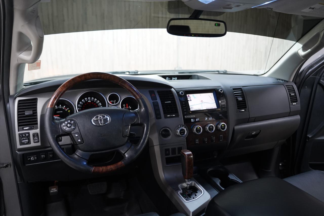 Toyota Tundra 4WD Truck  2012