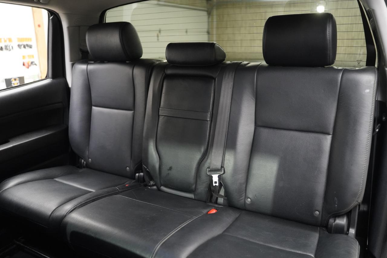 Toyota Tundra 4WD Truck  2012