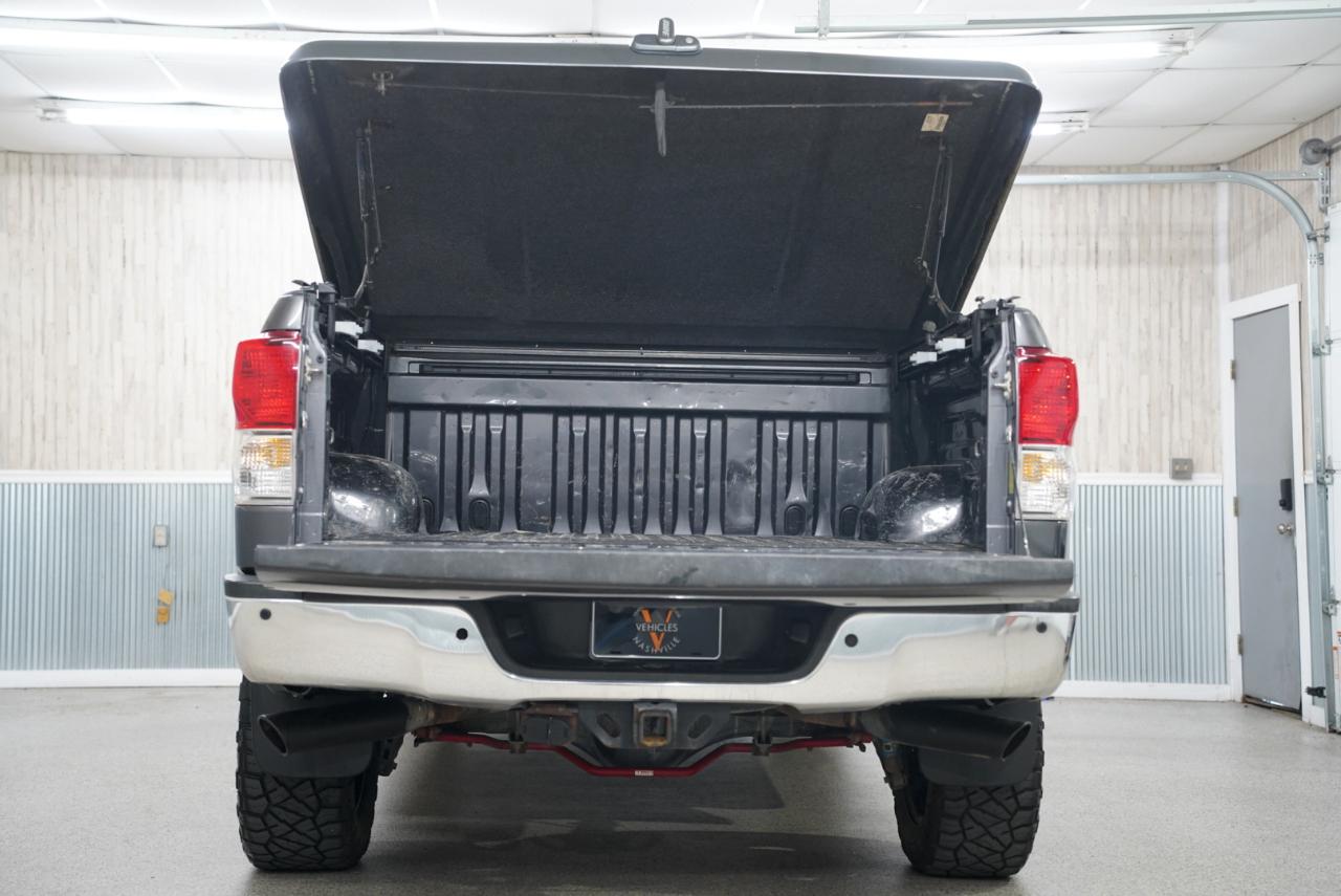 Toyota Tundra 4WD Truck  2012