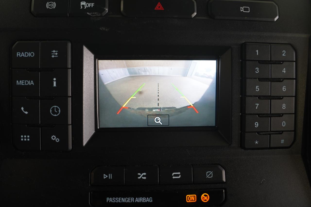 Ford Super Duty F-450 DRW XL 4WD Crew Cab 8' Box 2022