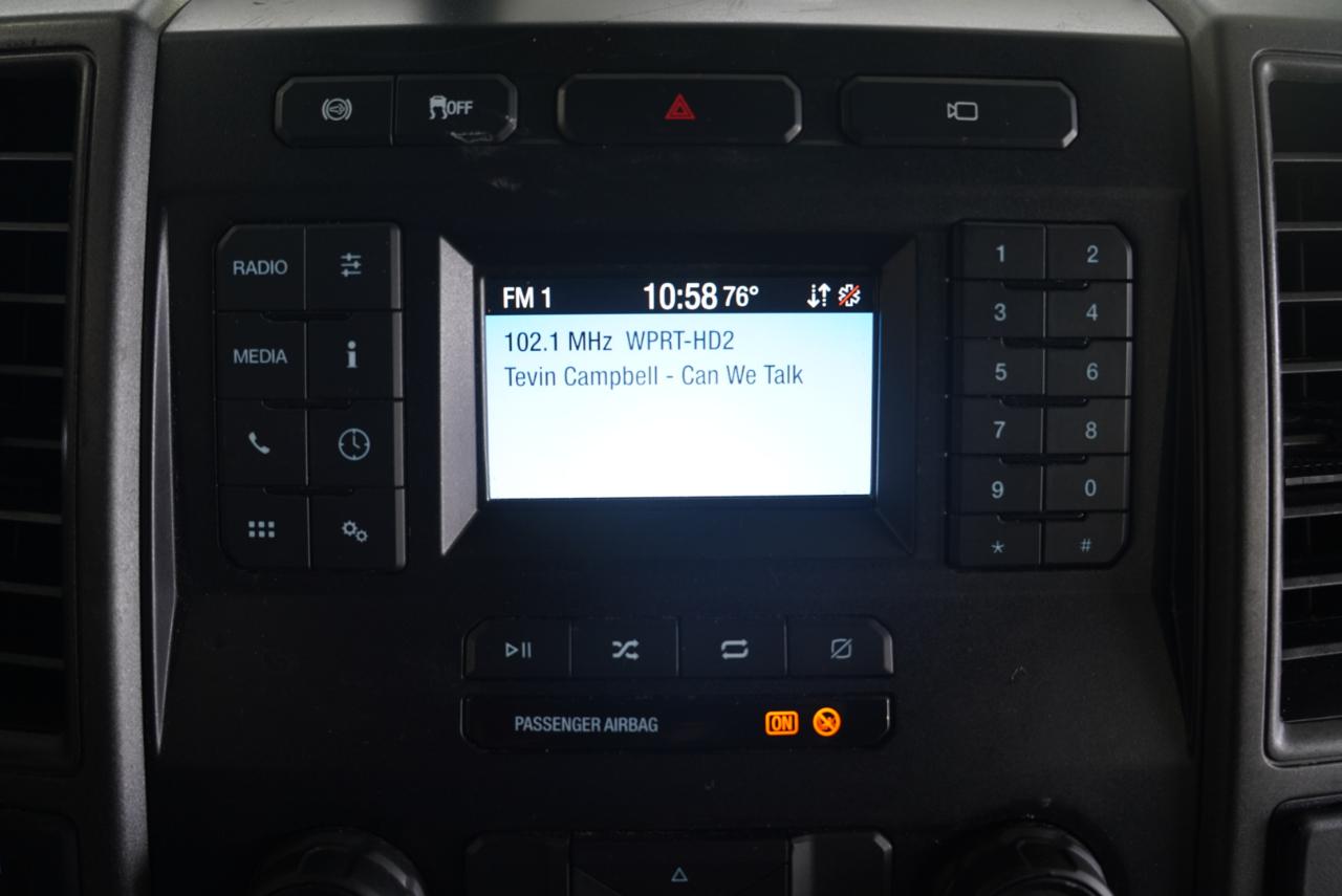 Ford Super Duty F-450 DRW XL 4WD Crew Cab 8' Box 2022