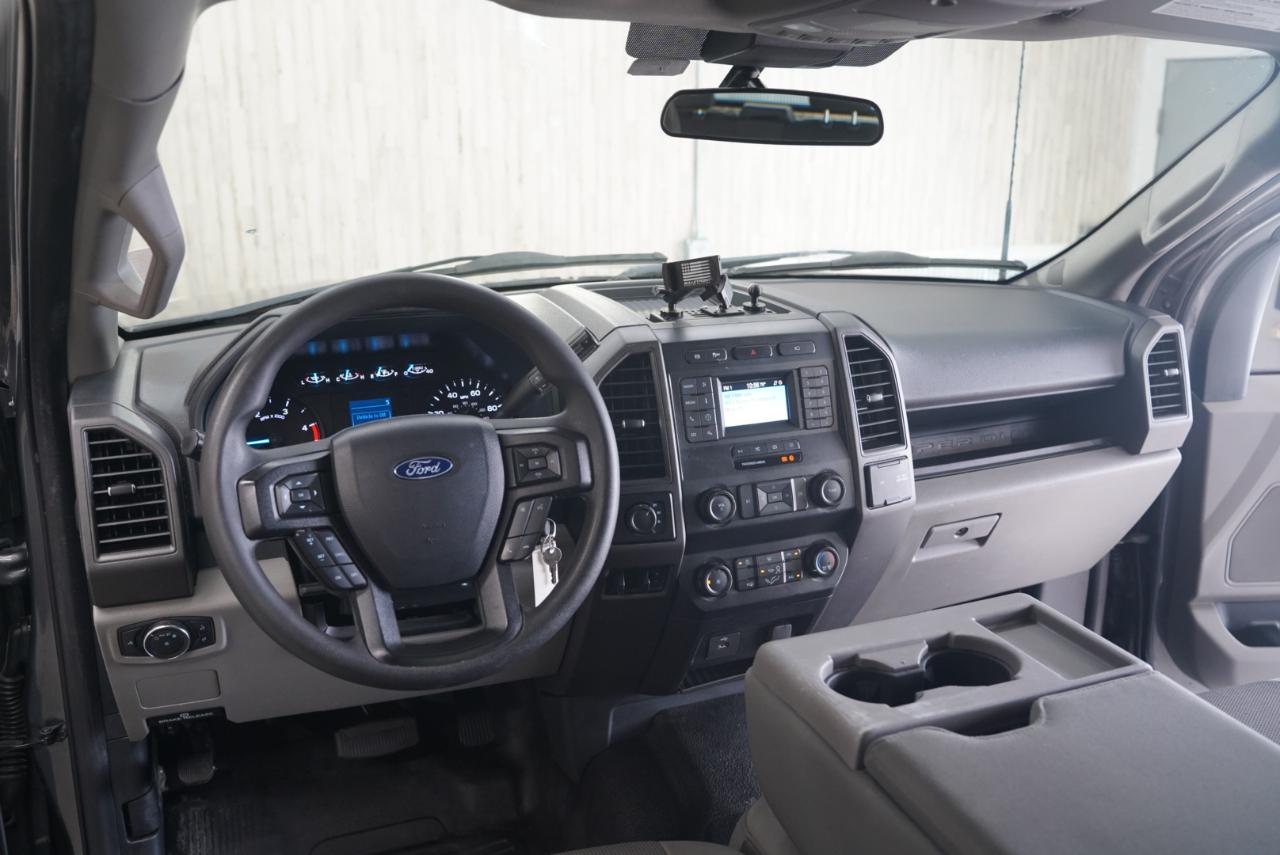 Ford Super Duty F-450 DRW XL 4WD Crew Cab 8' Box 2022
