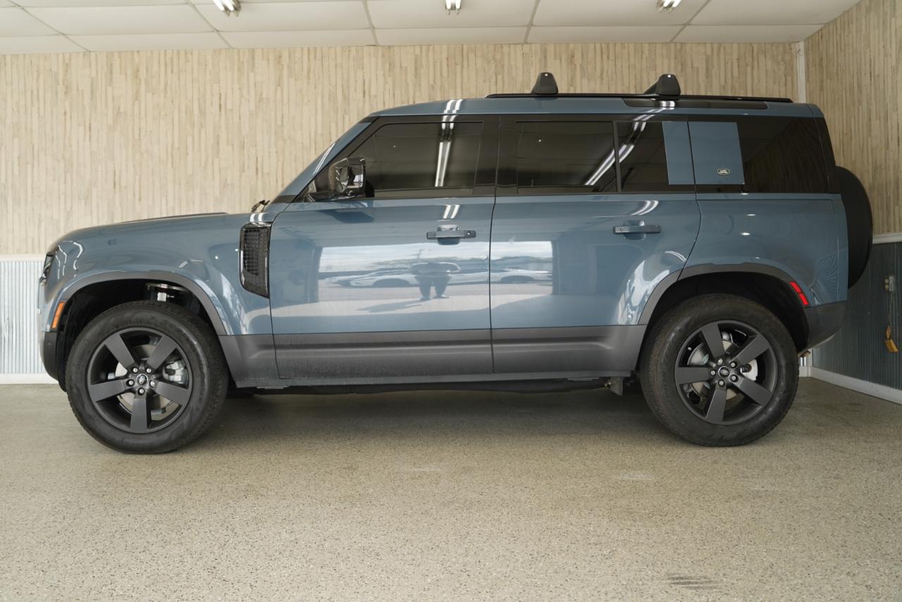 Land Rover Defender 110 P300 S 2024