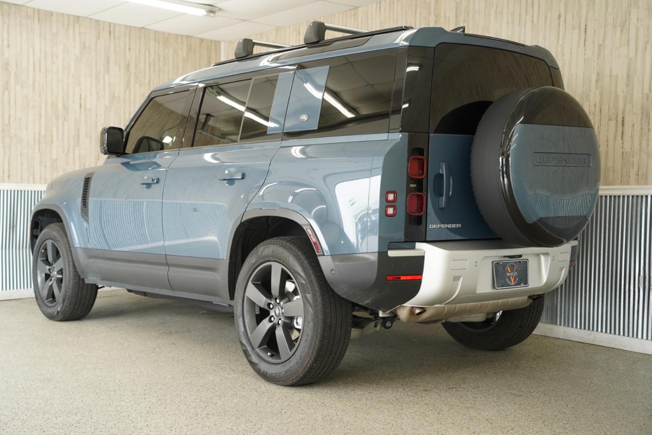 Land Rover Defender 110 P300 S 2024