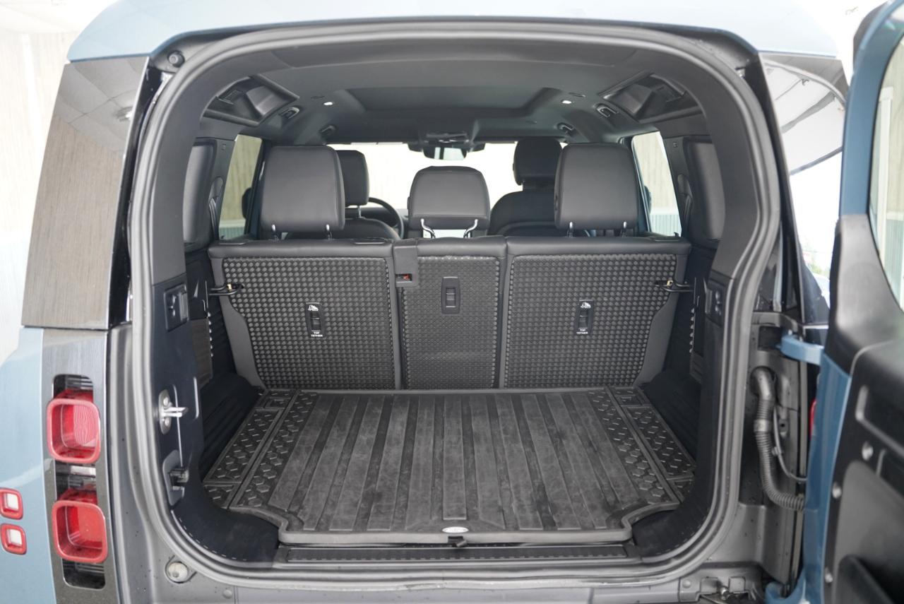 Land Rover Defender 110 P300 S 2024