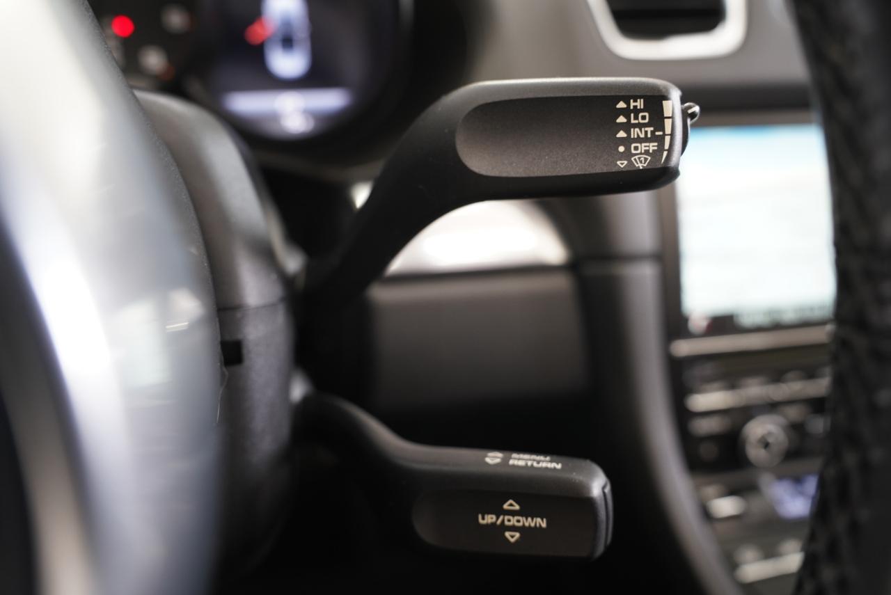 Porsche Boxster 2dr Roadster 2016