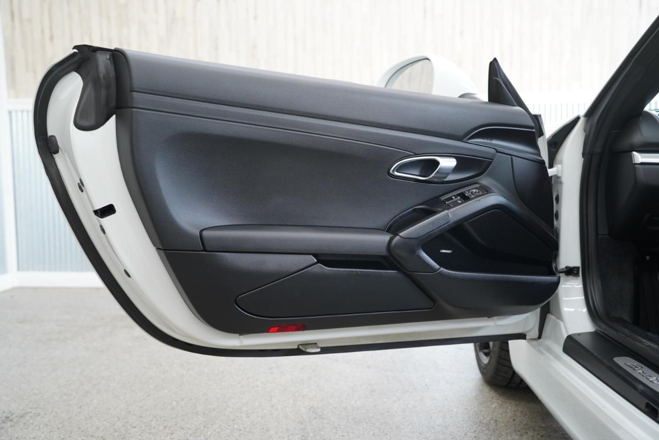 Porsche Boxster 2dr Roadster 2016