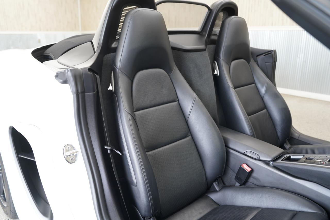 Porsche Boxster 2dr Roadster 2016