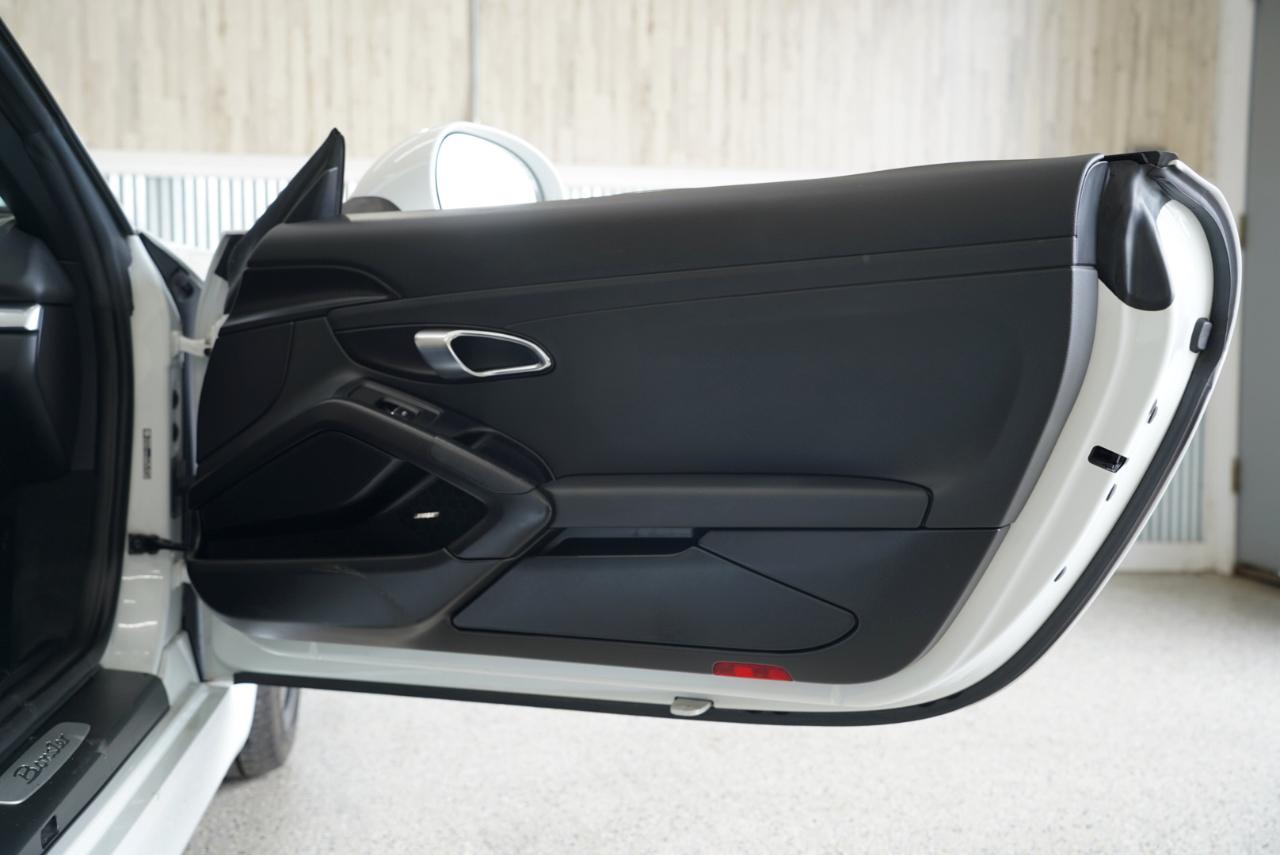 Porsche Boxster 2dr Roadster 2016