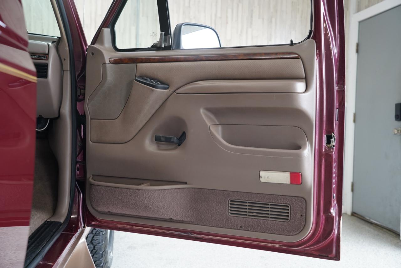 Ford Bronco 105" WB Eddie Bauer 1996