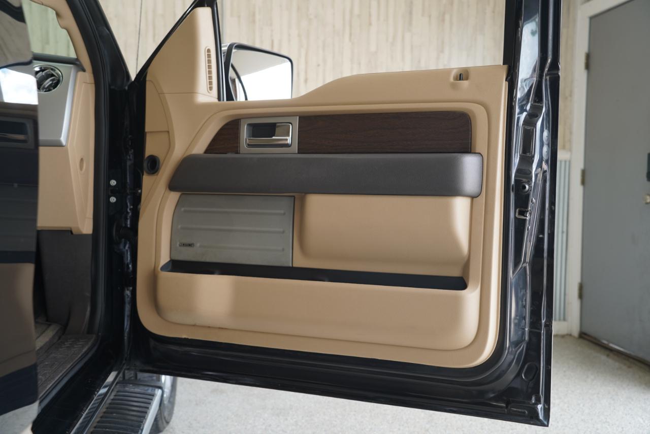 Ford F-150 2WD SuperCrew 145" Platinum 2013