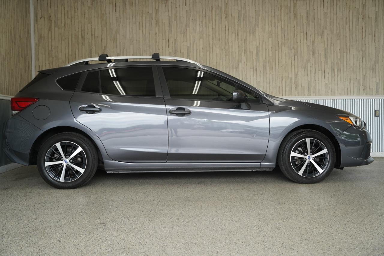 Subaru Impreza Premium 5-door CVT 2022