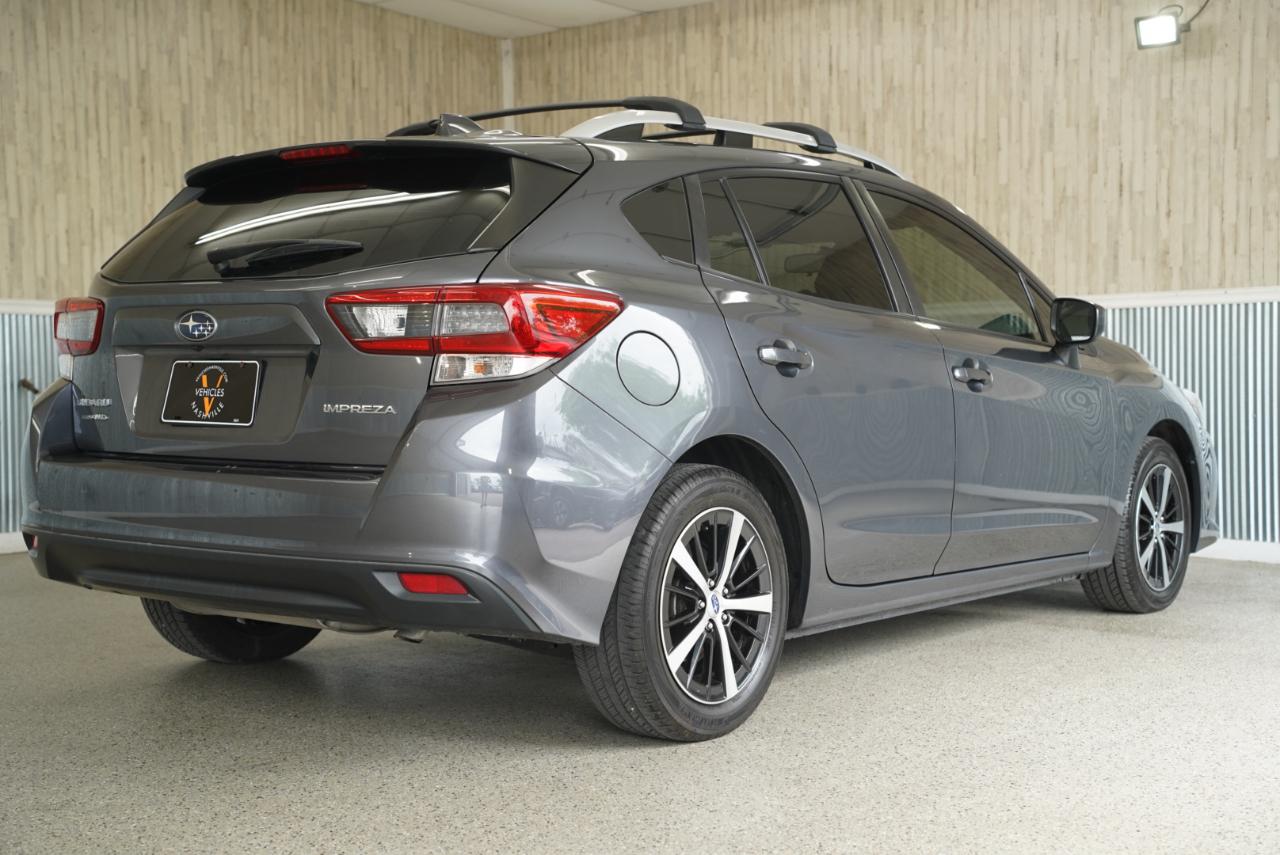 Subaru Impreza Premium 5-door CVT 2022