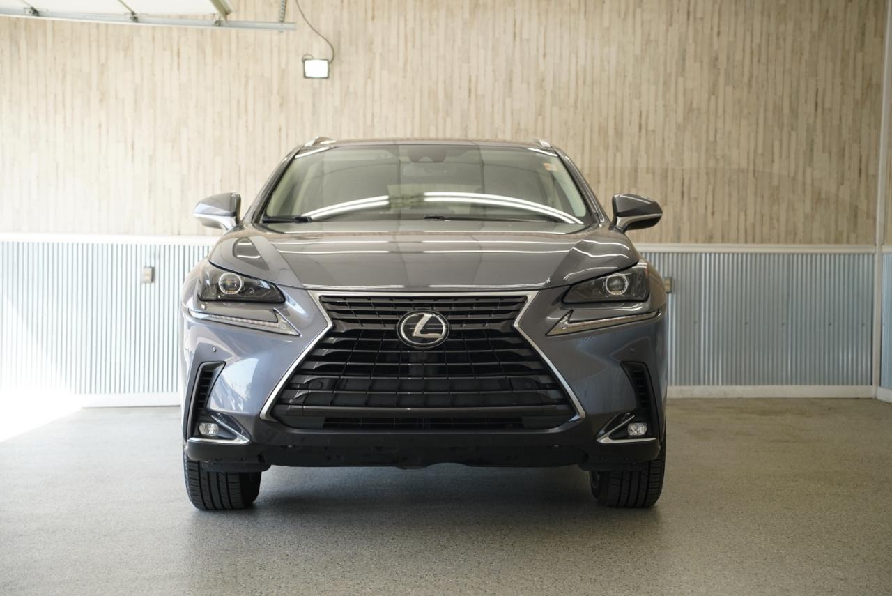 Lexus NX NX 300 FWD 2021