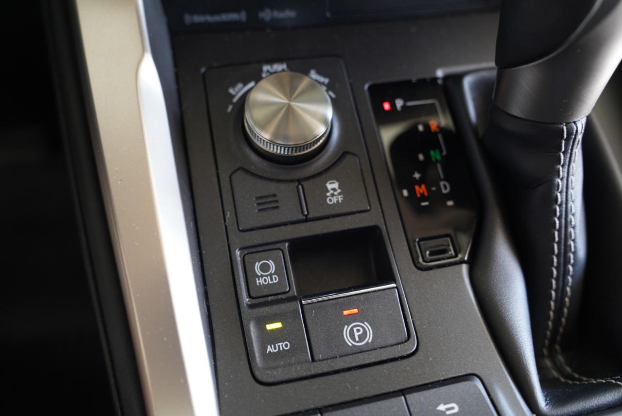 Lexus NX NX 300 FWD 2021