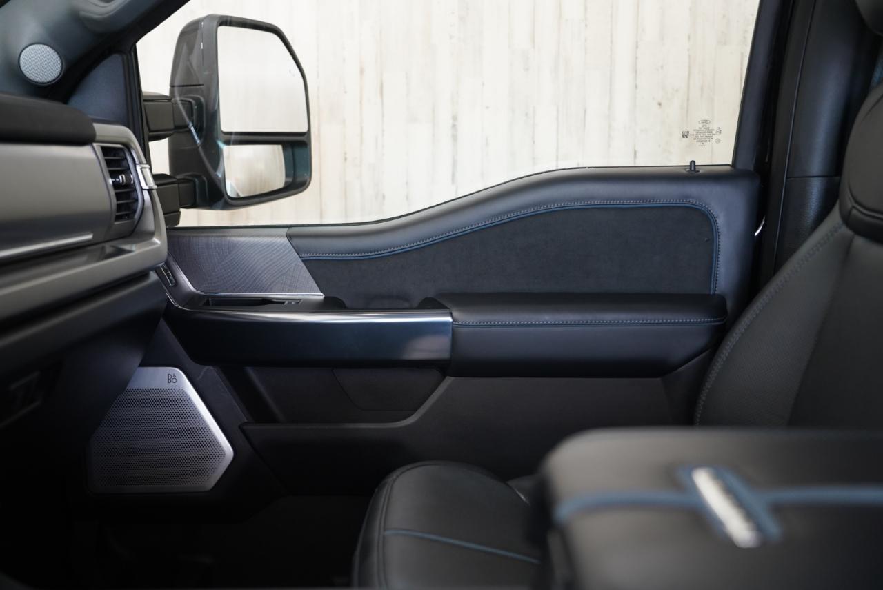 Ford Super Duty F-250 SRW King Ranch 4WD Crew Cab 8' Box 2025