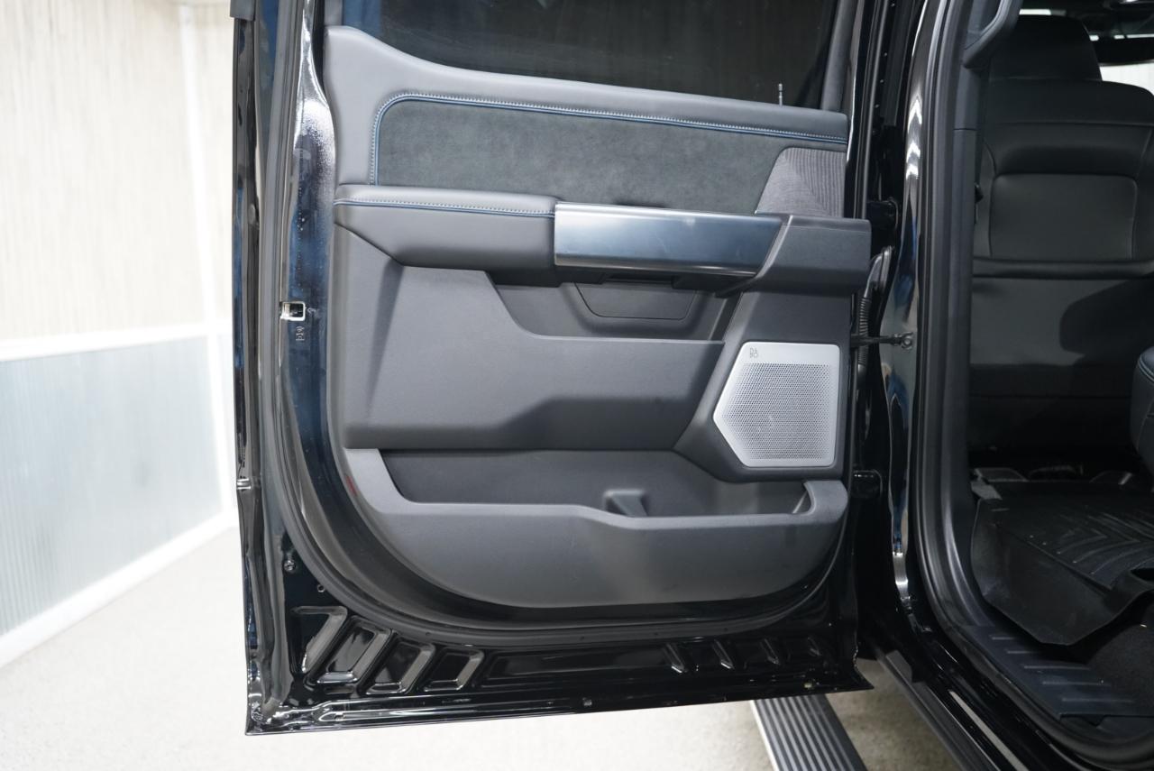 Ford Super Duty F-250 SRW King Ranch 4WD Crew Cab 8' Box 2025