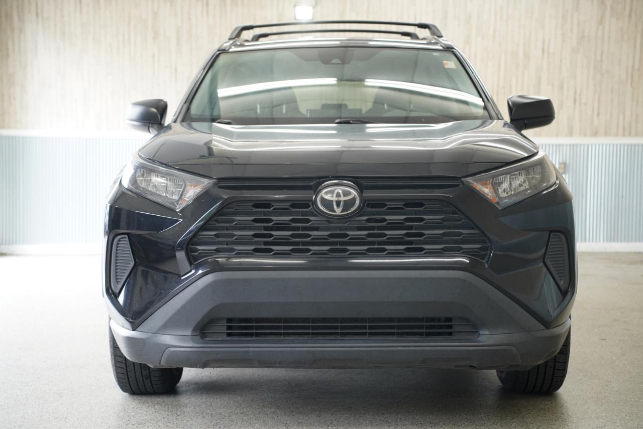Toyota RAV4 LE FWD 2020