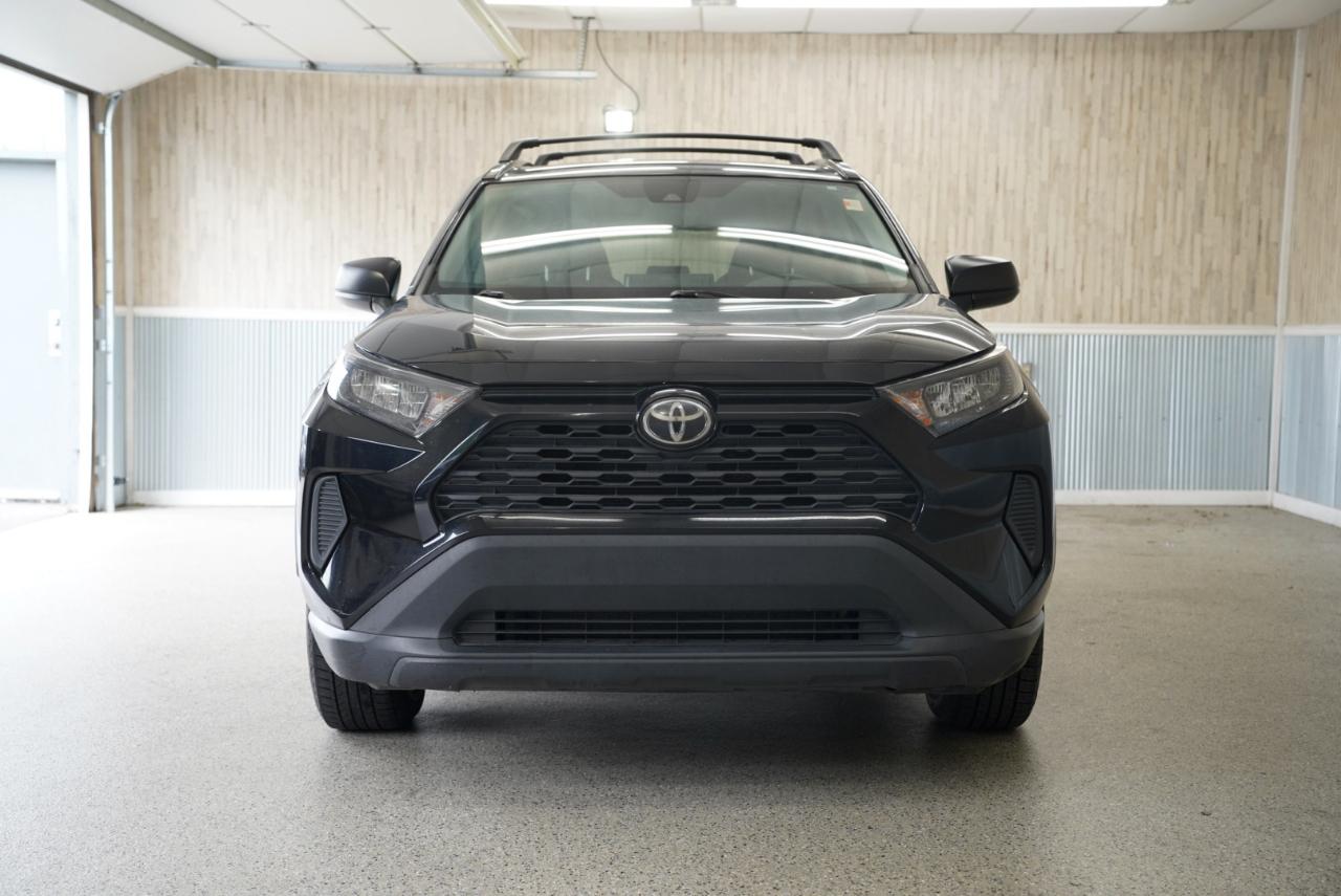Toyota RAV4 LE FWD 2020