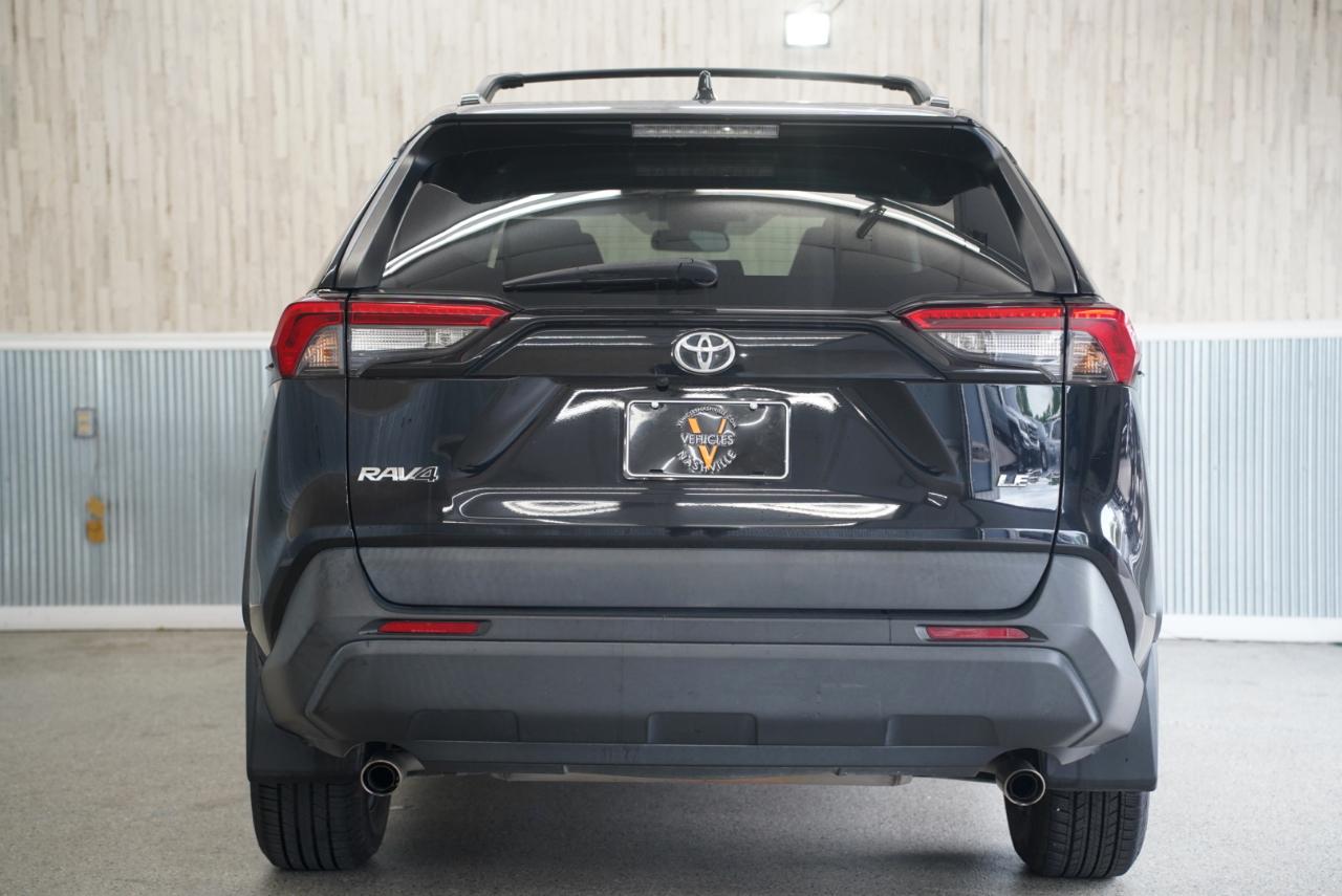 Toyota RAV4 LE FWD 2020