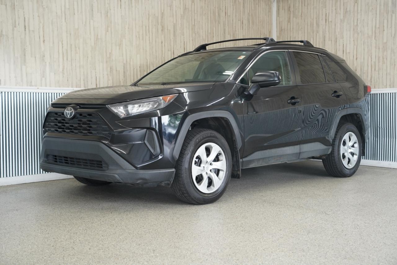 Toyota RAV4 LE FWD 2020