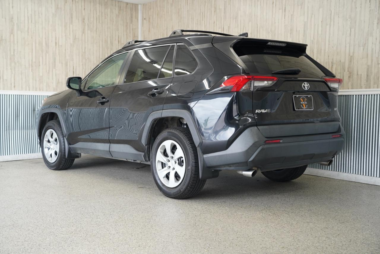 Toyota RAV4 LE FWD 2020