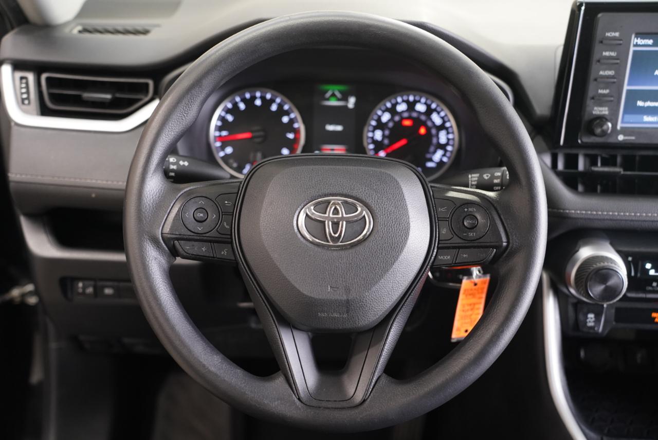 Toyota RAV4 LE FWD 2020