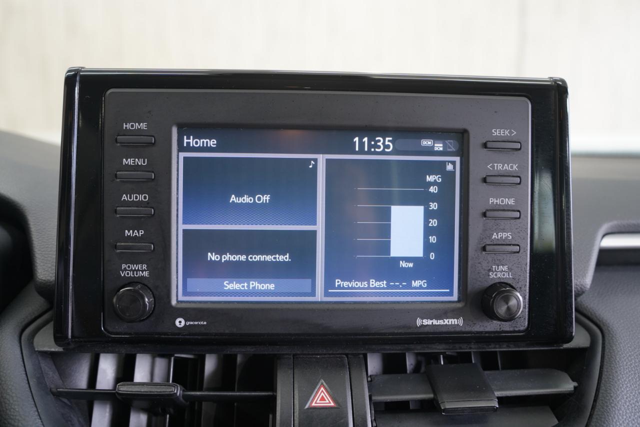 Toyota RAV4 LE FWD 2020