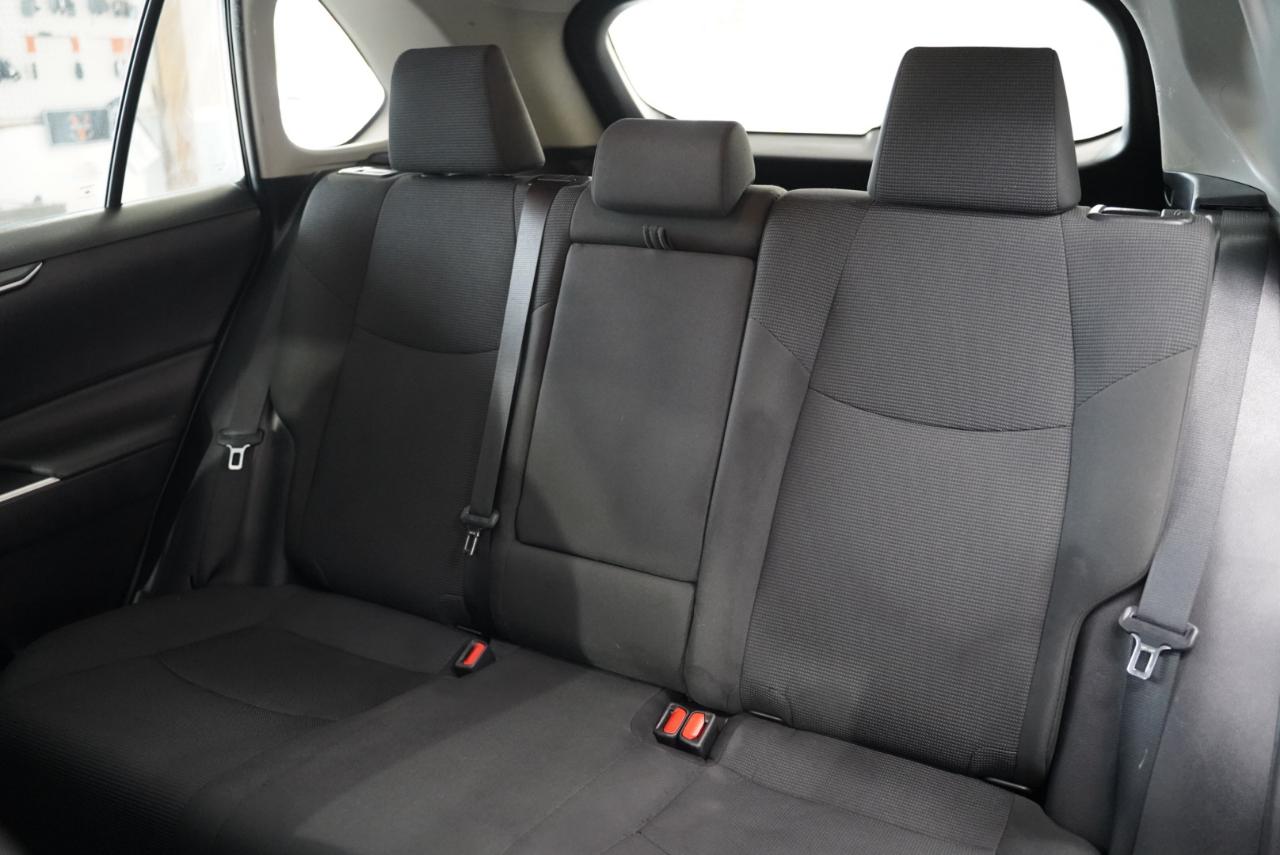 Toyota RAV4 LE FWD 2020