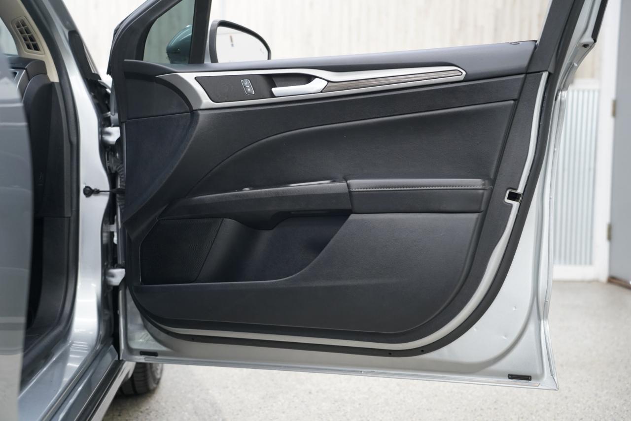 Ford Fusion SEL FWD 2020