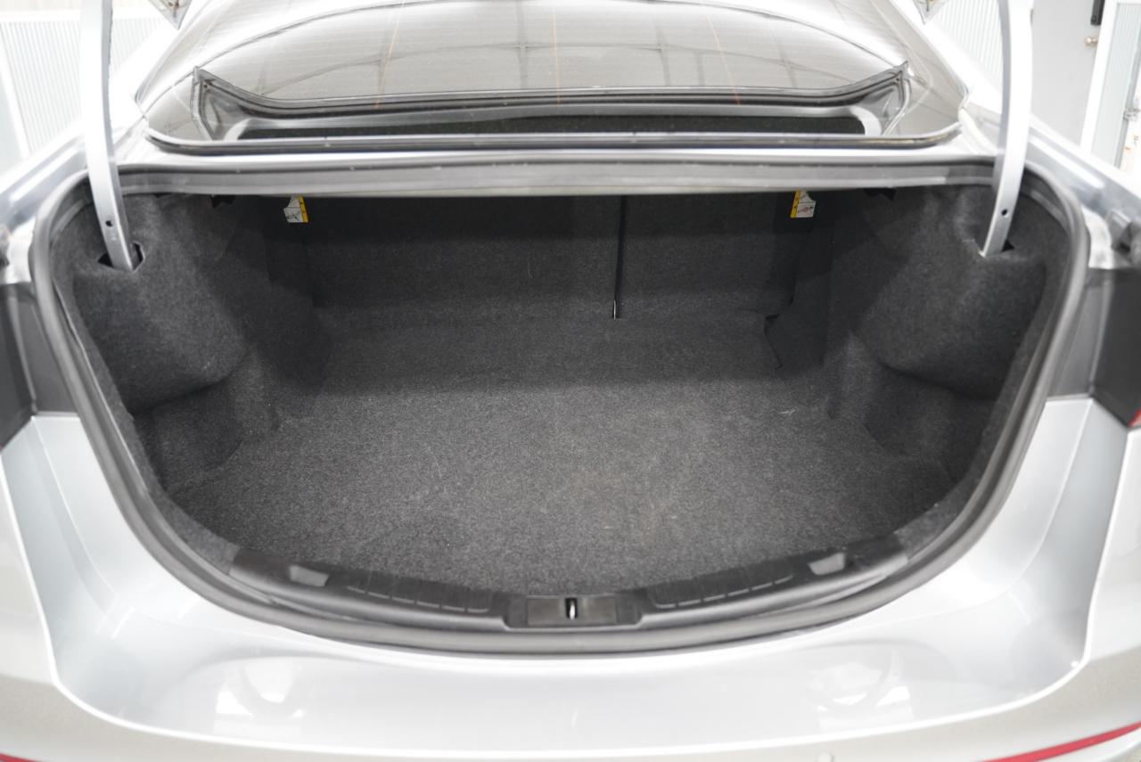 Ford Fusion SEL FWD 2020