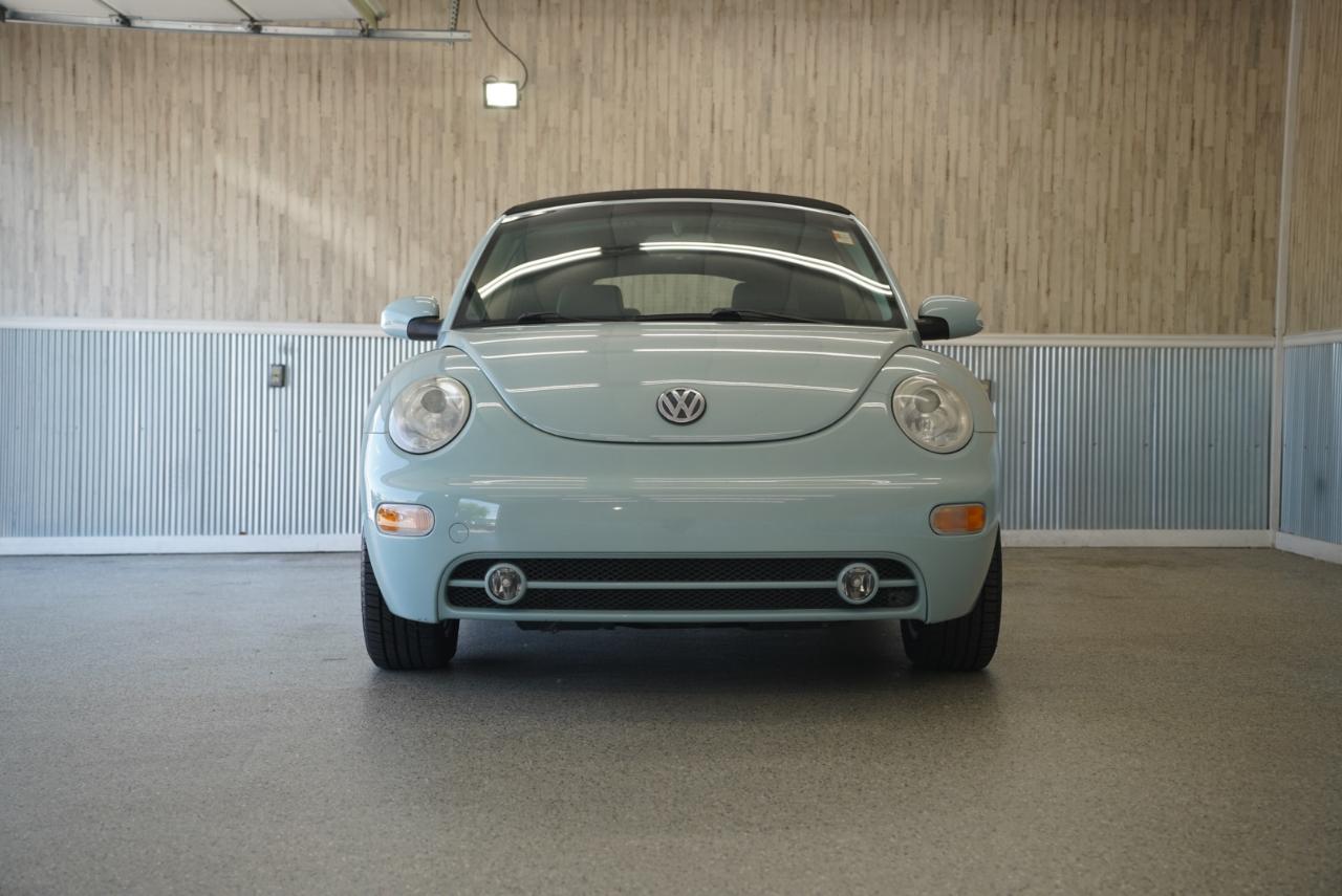 Volkswagen New Beetle Convertible 2dr Convertible GLS Turbo Manual 2004