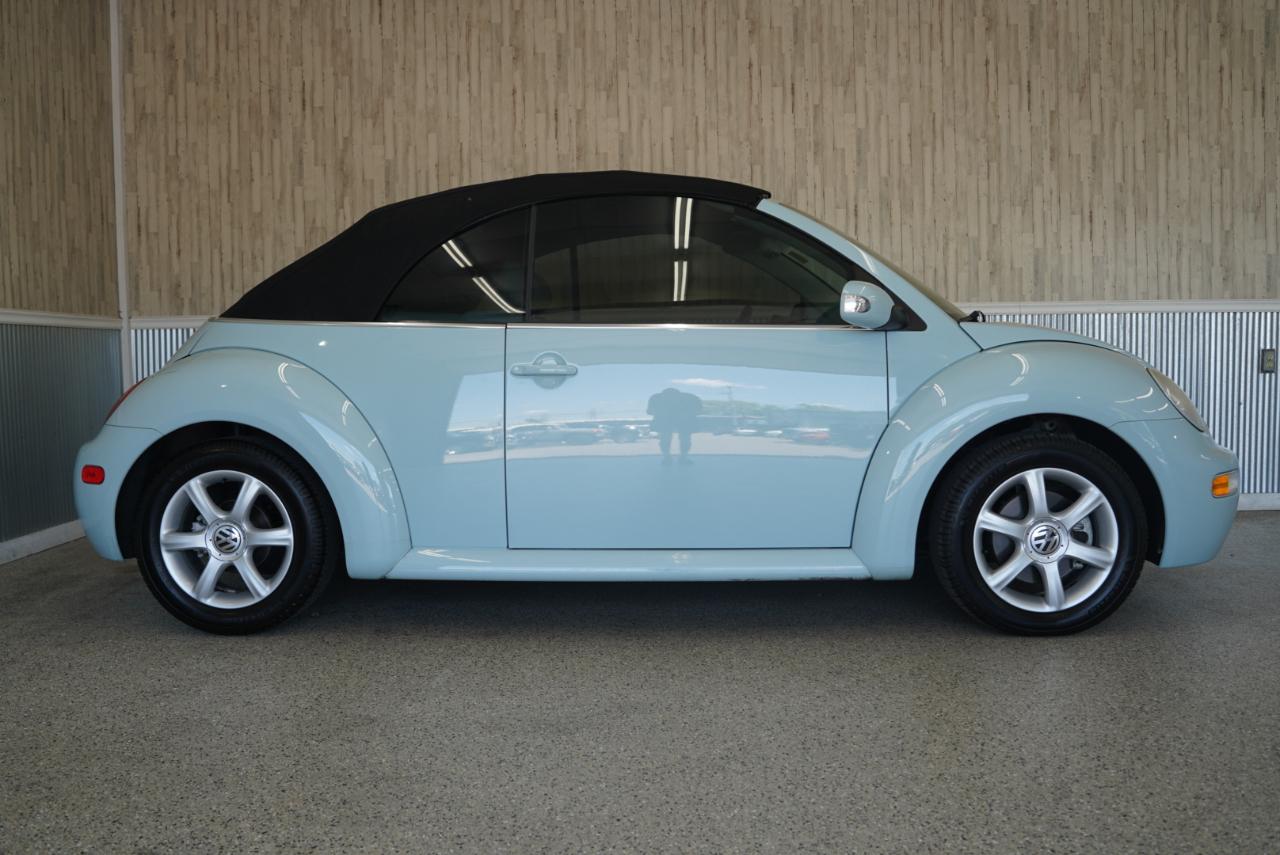 Volkswagen New Beetle Convertible 2dr Convertible GLS Turbo Manual 2004