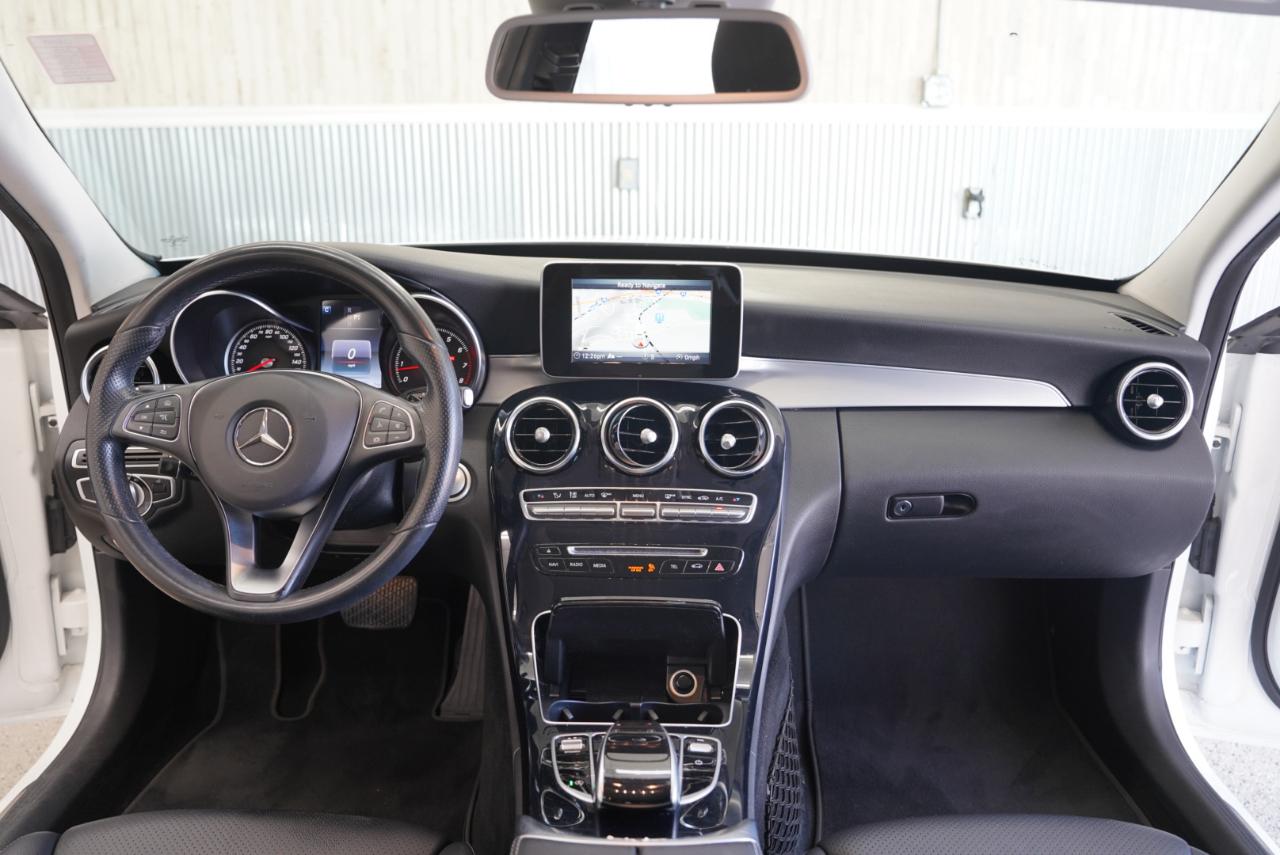 Mercedes-Benz C-Class 4dr Sdn C 300 Luxury 4MATIC 2016