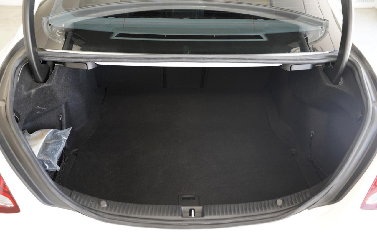 Mercedes-Benz C-Class 4dr Sdn C 300 Luxury 4MATIC 2016