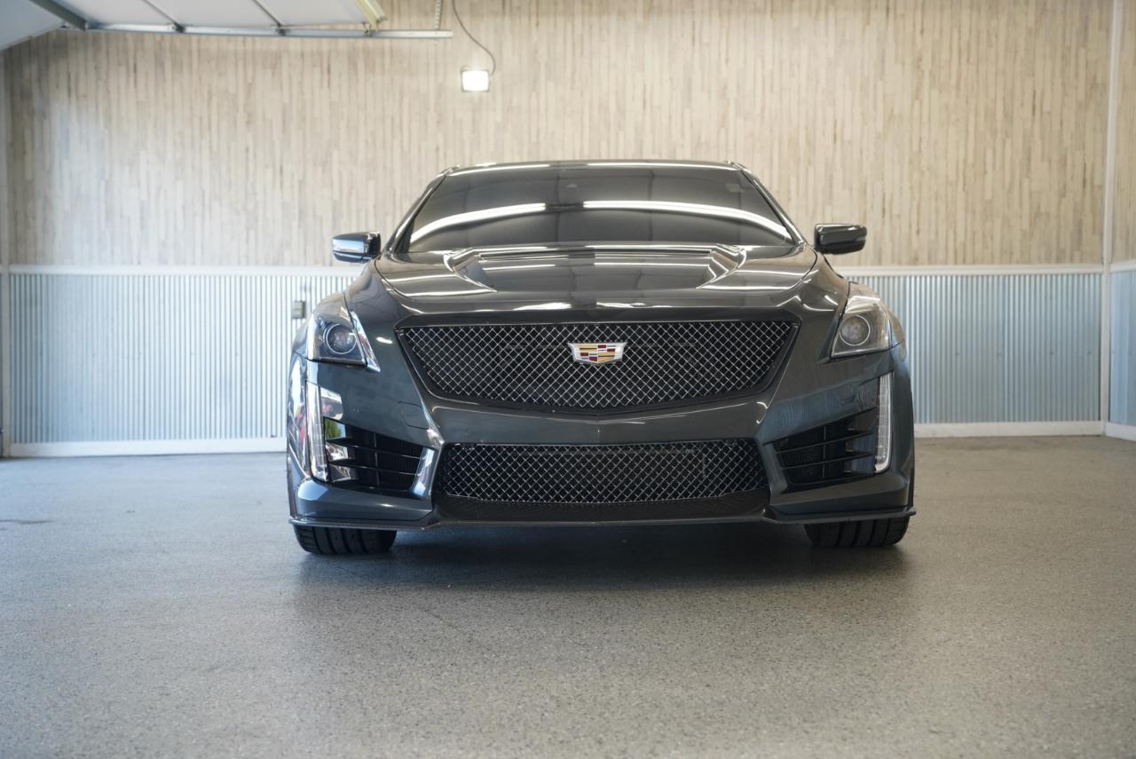 Cadillac CTS-V Sedan 4dr Sdn 2016