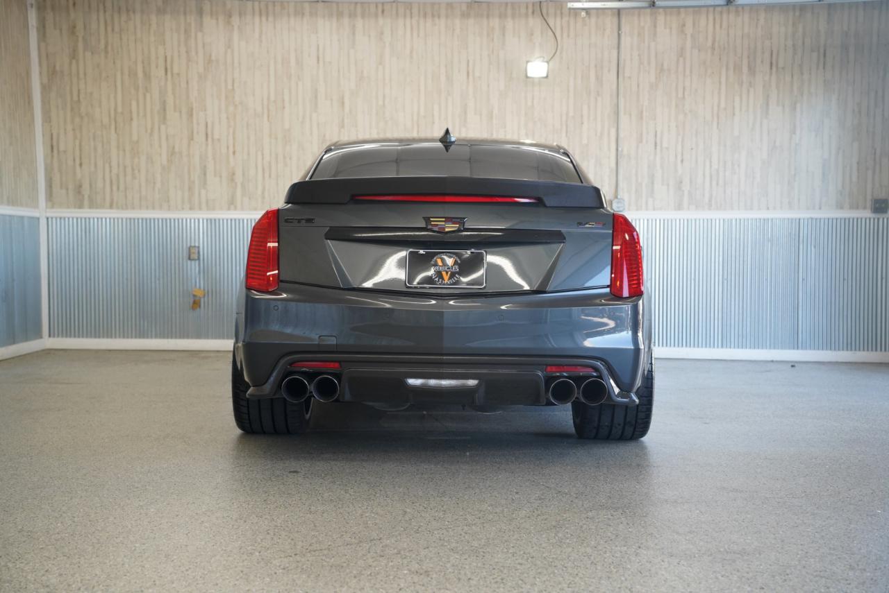 Cadillac CTS-V Sedan 4dr Sdn 2016